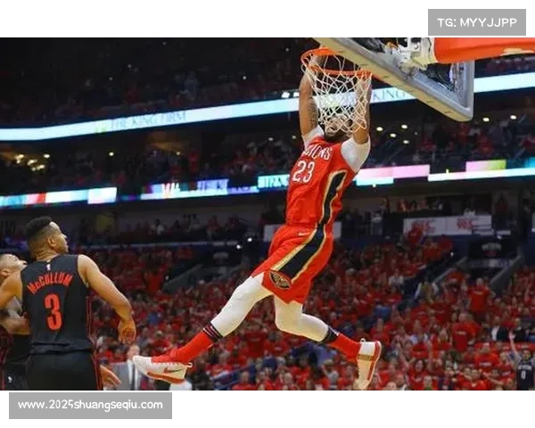 麦戈文斯三分止血，鹈鹕次节短暂缩小分差