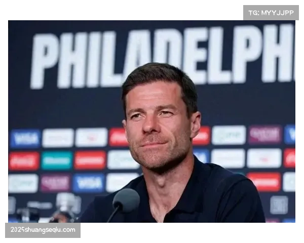 勒沃库森主帅阿隆索确认,对阵弗赖堡将继续试验三中卫体系